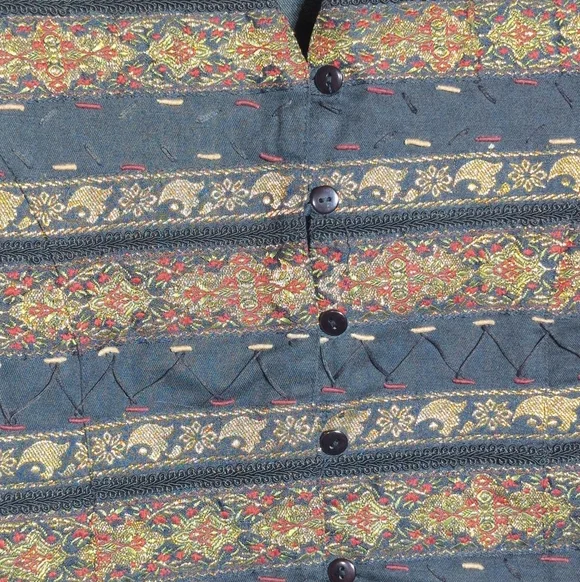 Vintage Tantrums Patterned Sz L Vest with Black Red and Gold Accents - Picture 2 of 4